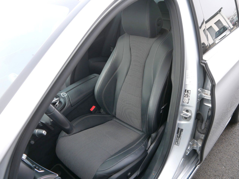 Mercedes-Benz E 400 d 4Matic Lim. Avantgarde NAVI/LED/360°/DIST — photo 8