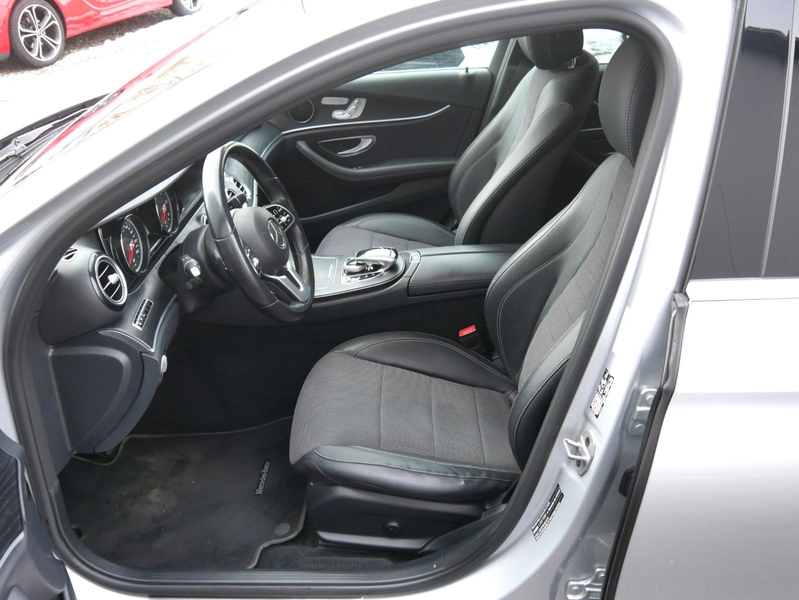 Mercedes-Benz E 400 d 4Matic Lim. Avantgarde NAVI/LED/360°/DIST — photo 7