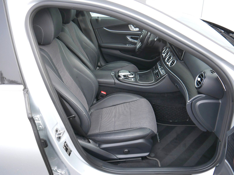 Mercedes-Benz E 400 d 4Matic Lim. Avantgarde NAVI/LED/360°/DIST — photo 14