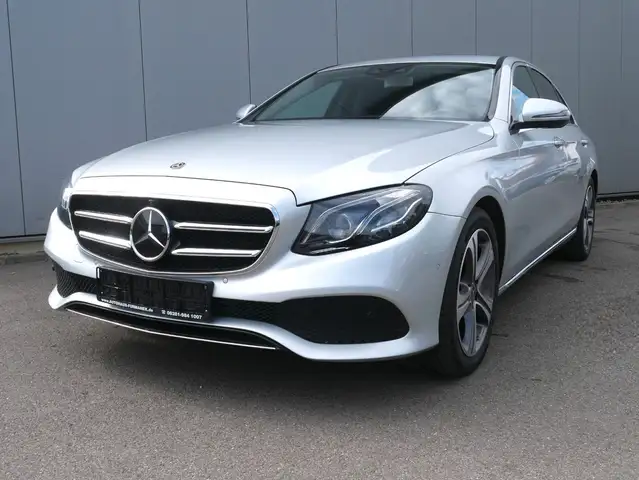 Mercedes-Benz E 400 d 4Matic Lim. Avantgarde NAVI/LED/360°/DIST