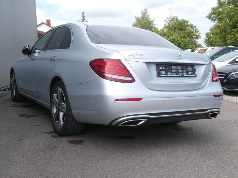 Mercedes-Benz E 400 d 4Matic Lim. Avantgarde NAVI/LED/360°/DIST — photo 2