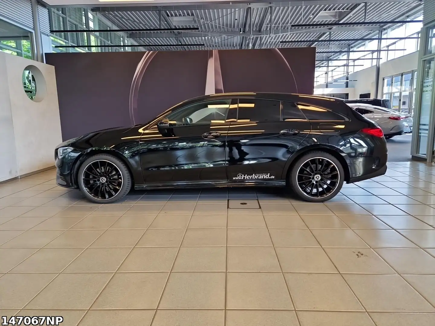Mercedes-Benz CLA 250 e AMG+AHK+DISTR+19"+LEDER Schwarz - 2