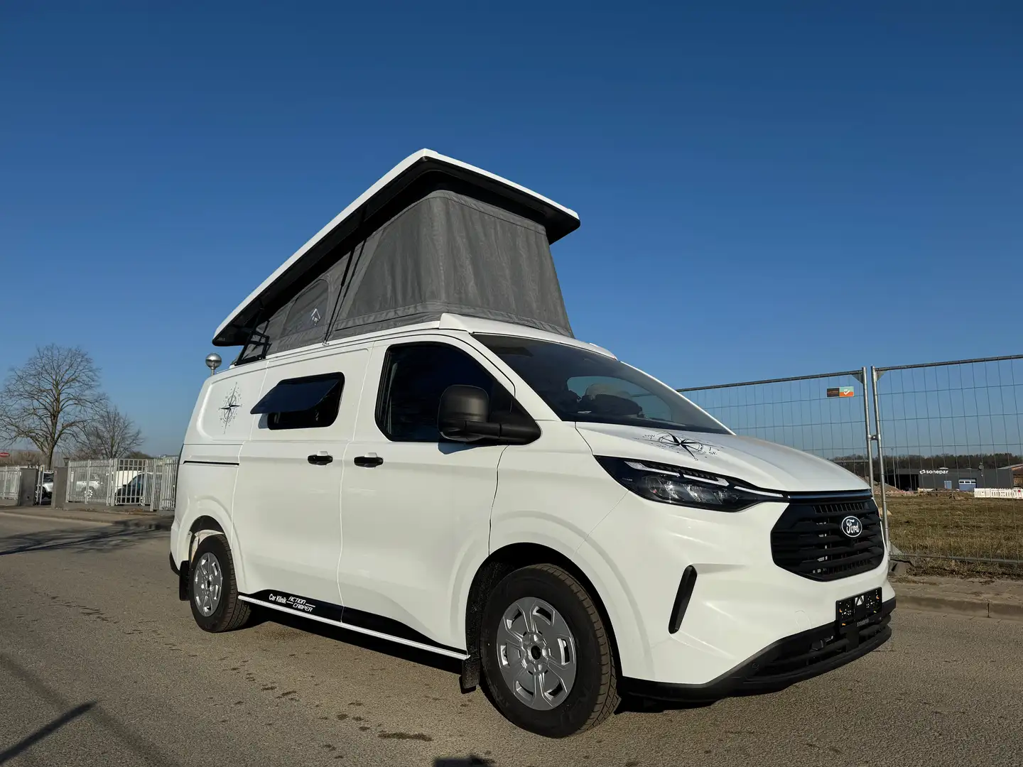 Ford Transit Custom Car Klinik Action Camper, Aufstelldach, Solar Weiß - 1
