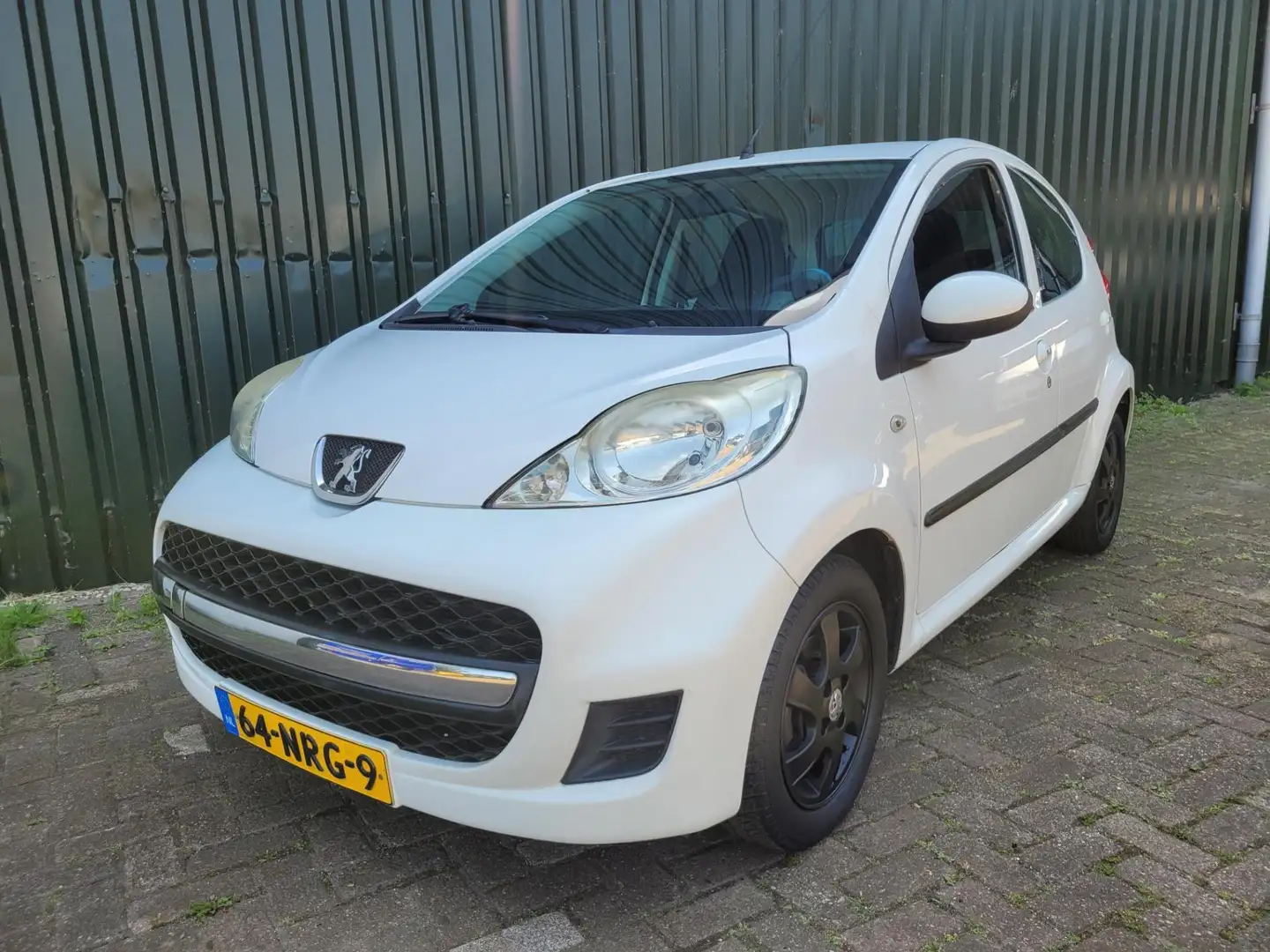 Peugeot 107 1.0-12V Urban Move AIRCO Wit - 2