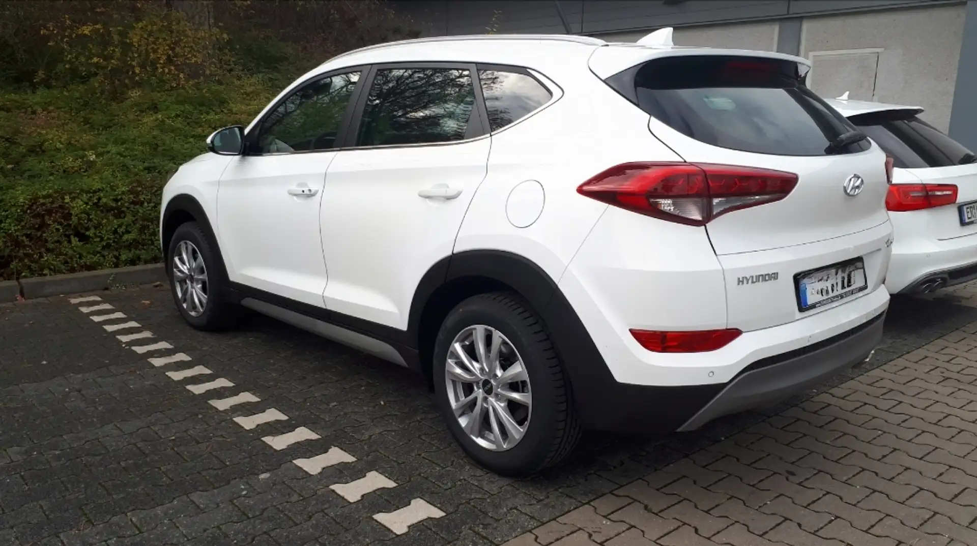 Hyundai TUCSON Tucson 1,6 T-GDI Premium Premium Weiß - 2