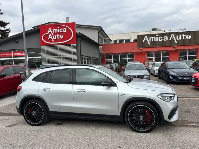 Mercedes-Benz GLA 35 AMG GLA 35 4Matic AMG