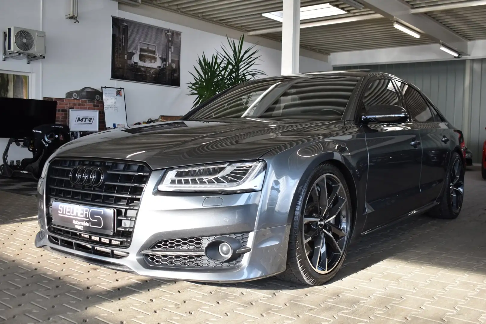 Audi S8 Plus 4.0 TFSI quattro HUD Keramik Standhzg Gris - 1