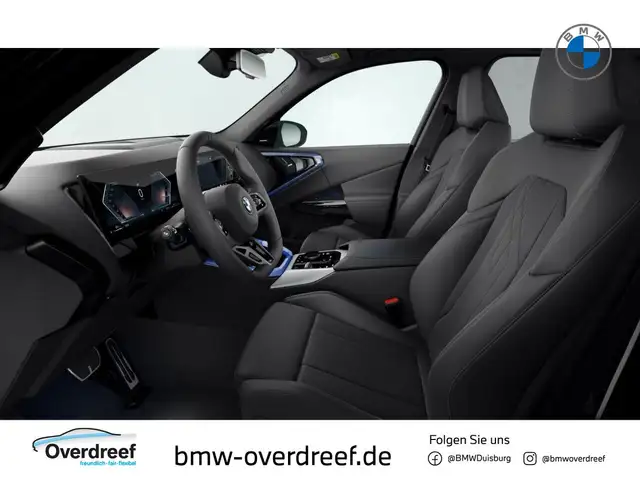 BMW X3 view 5