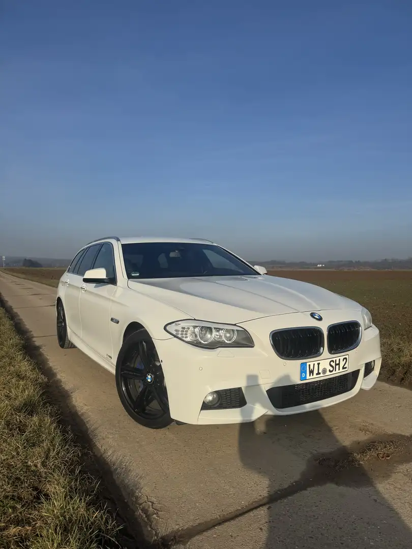 BMW 530 530d xDrive Headup|Softclose|AHK|Sitzbelüftung| Weiß - 1
