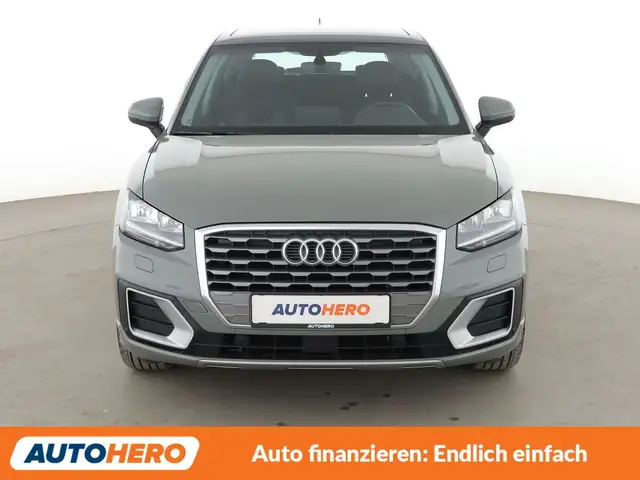 Audi Q2 view 9