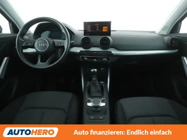 Audi Q2 view 12