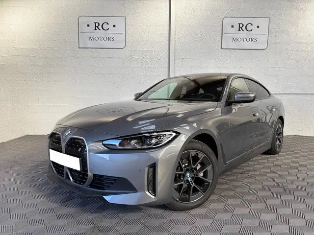 BMW i4 eDrive35 286 ch. Business Design *JA18 *Carplay