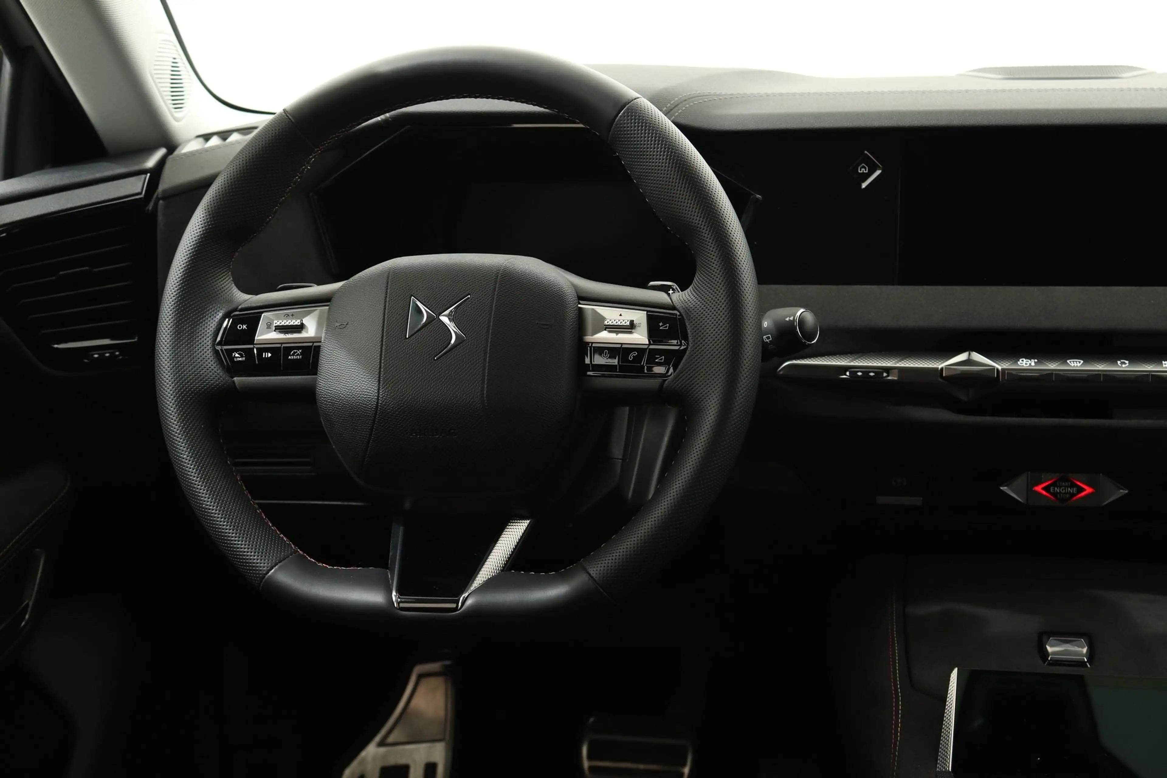 DS Automobiles DS 4 1.2 PURETECH 130PK PERFORMANCE LINE PLUS EAT8 | El — photo 13