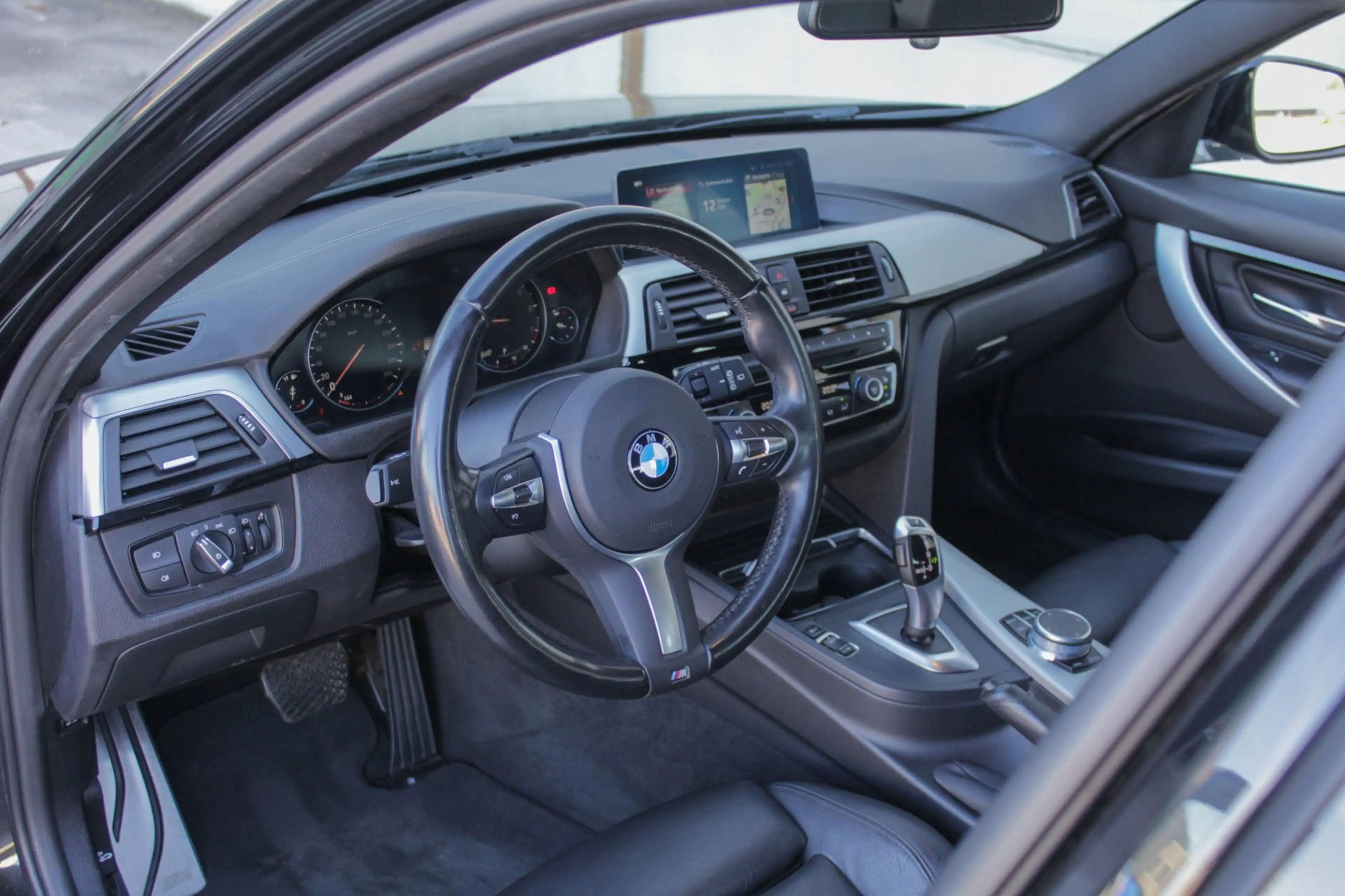 BMW 318 3-serie Touring 318i Edition M Sport Shadow Execut — photo 6