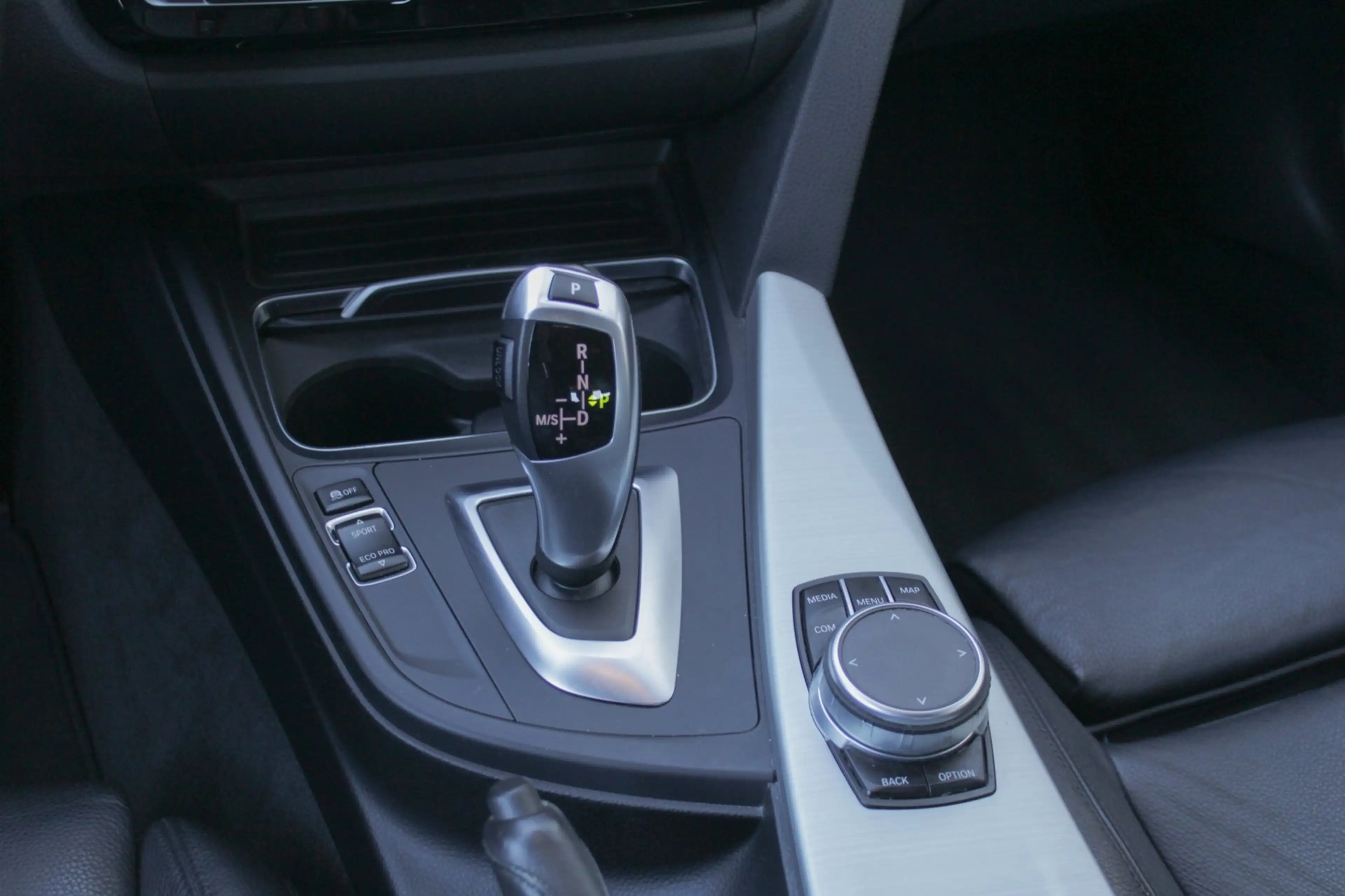 BMW 318 3-serie Touring 318i Edition M Sport Shadow Execut — photo 13