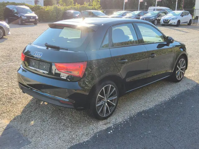 Audi A1 view 3