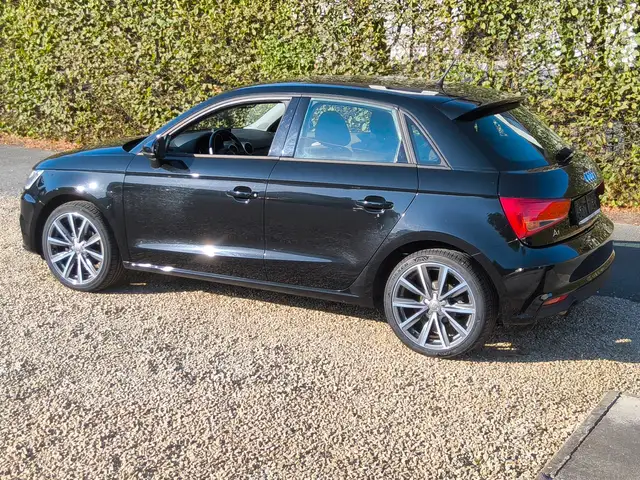 Audi A1 view 4