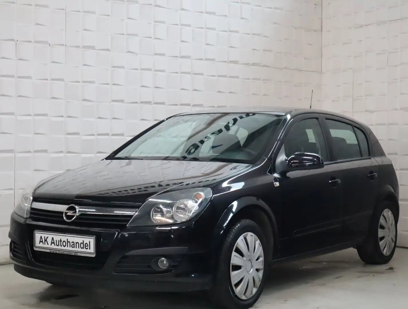 Opel Astra H Lim. Edition Tempomat Klimaanlage Schwarz - 1