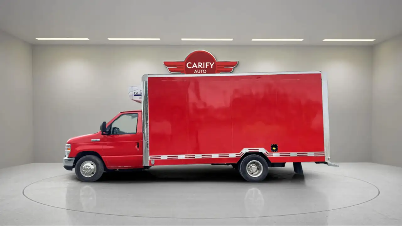 Ford E-450 photo Ford E-450