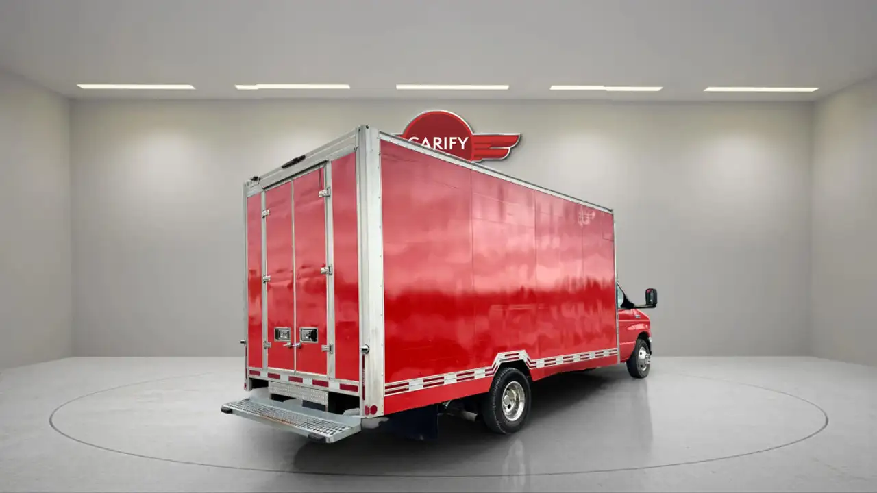 Ford E-450 photo Ford E-450