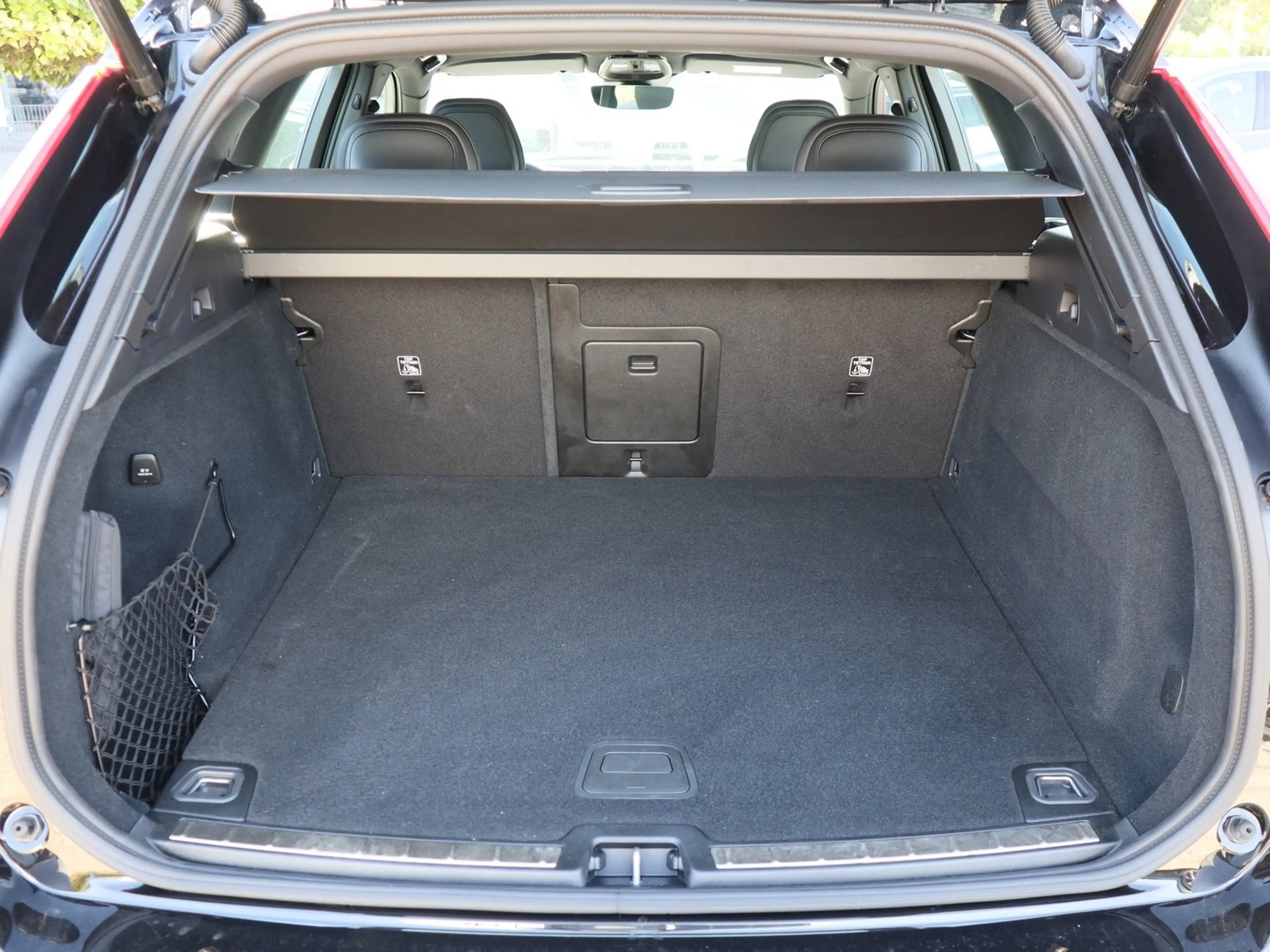 Volvo XC60 B5 AWD Ultra Black Edition Navi*PDC*LED — photo 10