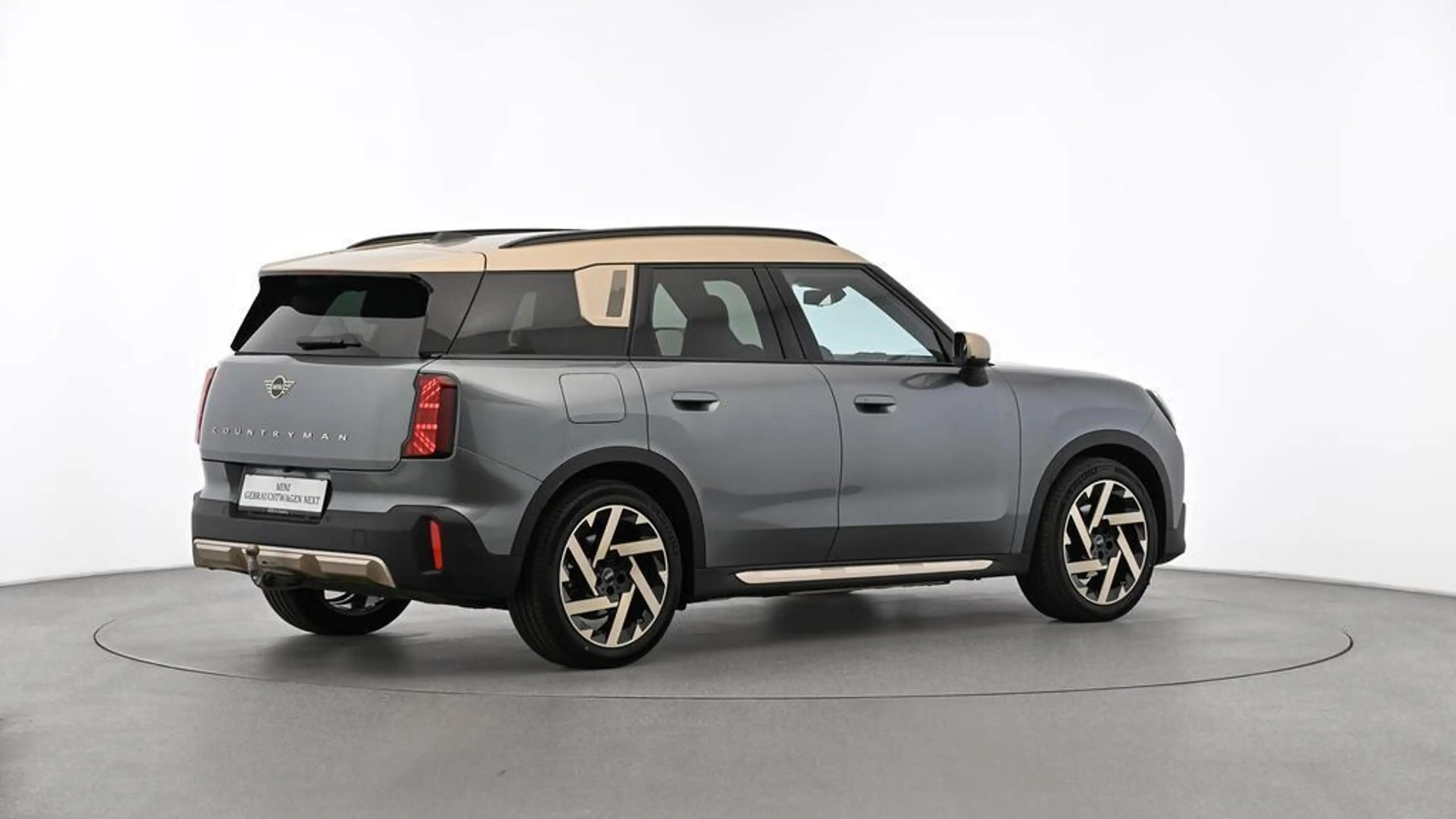 MINI Countryman E — photo 6