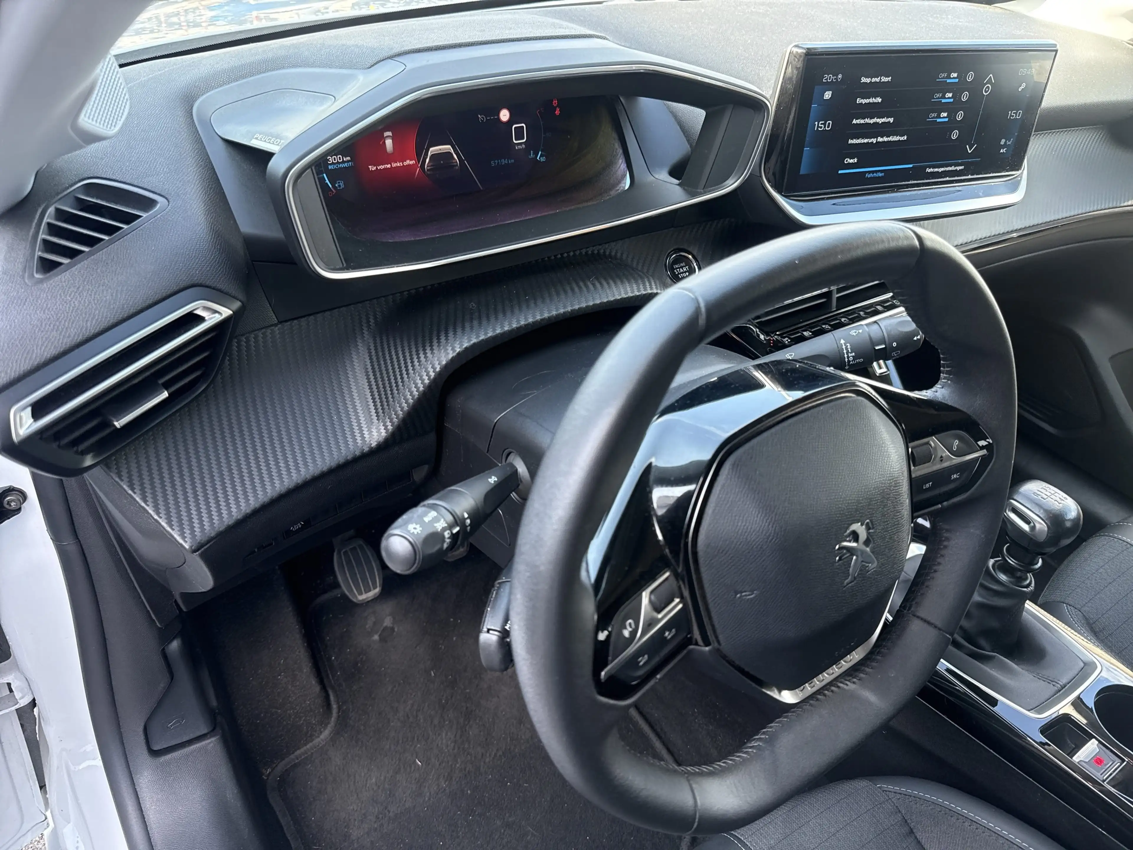 Peugeot 208 1.2 PureTech 100 Allure Pack LED+Navi+SHZ+Kam — photo 9
