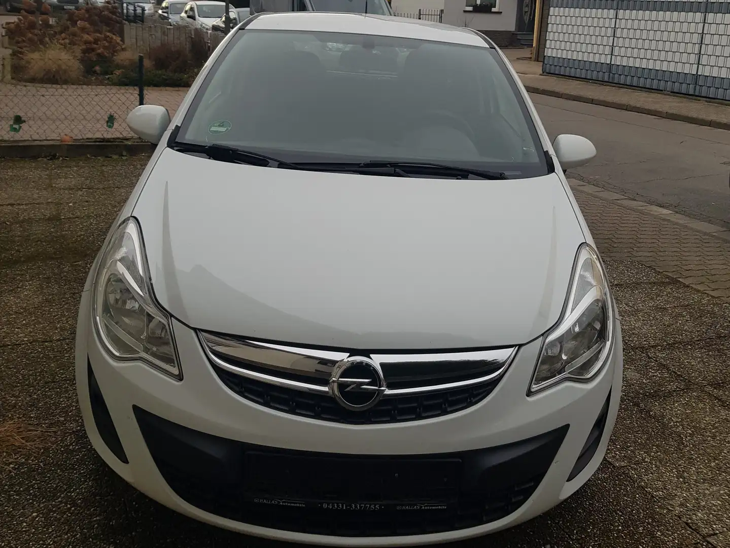 Opel Corsa 1.2 16V ecoFLEX Active, Klima Weiß - 1