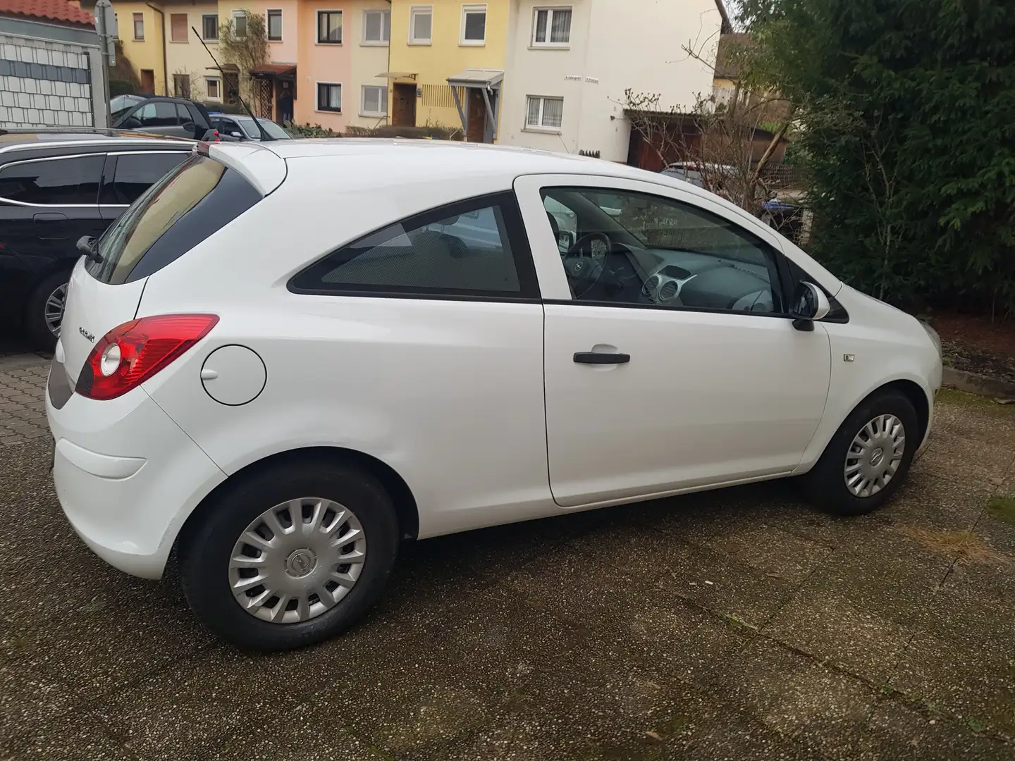 Opel Corsa 1.2 16V ecoFLEX Active, Klima Weiß - 2