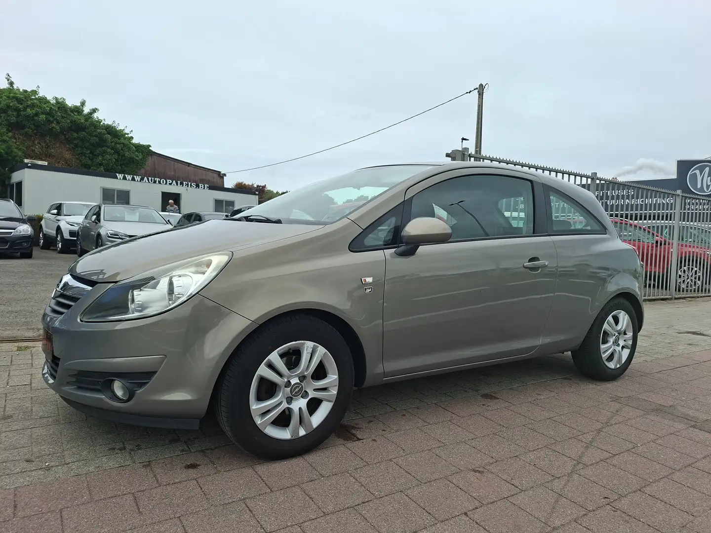 Opel Corsa Corsa 1.2   16V   120 000km Gris - 2