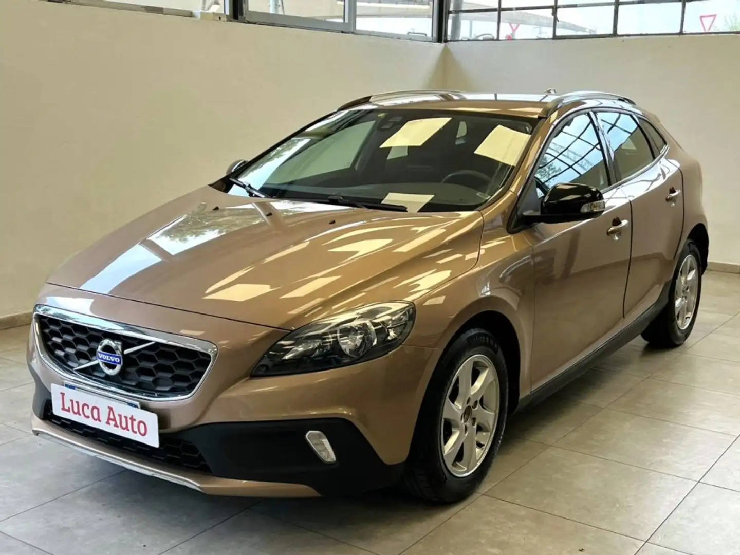 Volvo V40 D2 1.6 Cross Country *UNICO PROPRIETARIO* Brown - 1