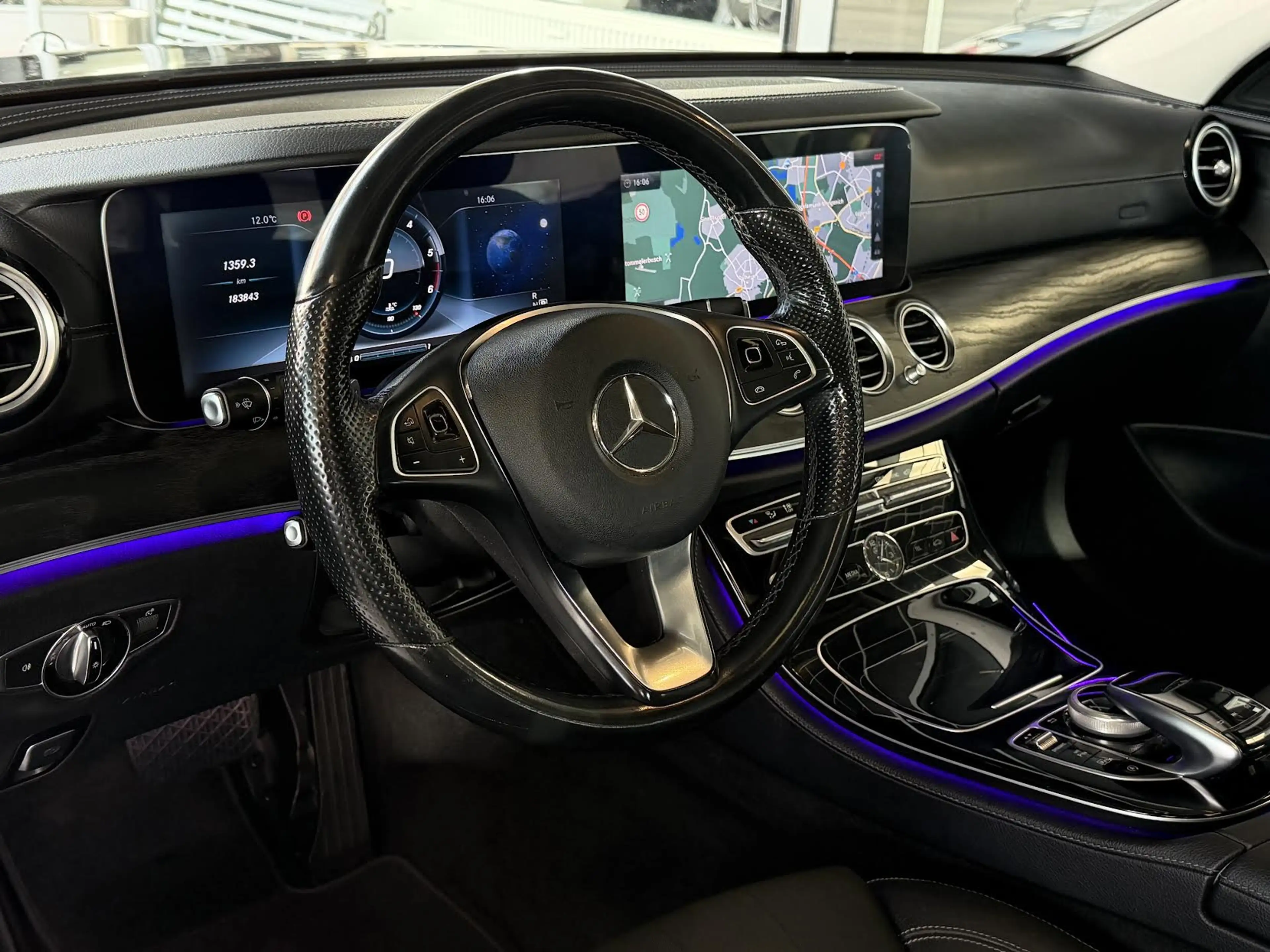 Mercedes-Benz E 220 E 220 d°EXCLUSIVE°AHK°BURMESTER°SCHIEBEDACH° — photo 8