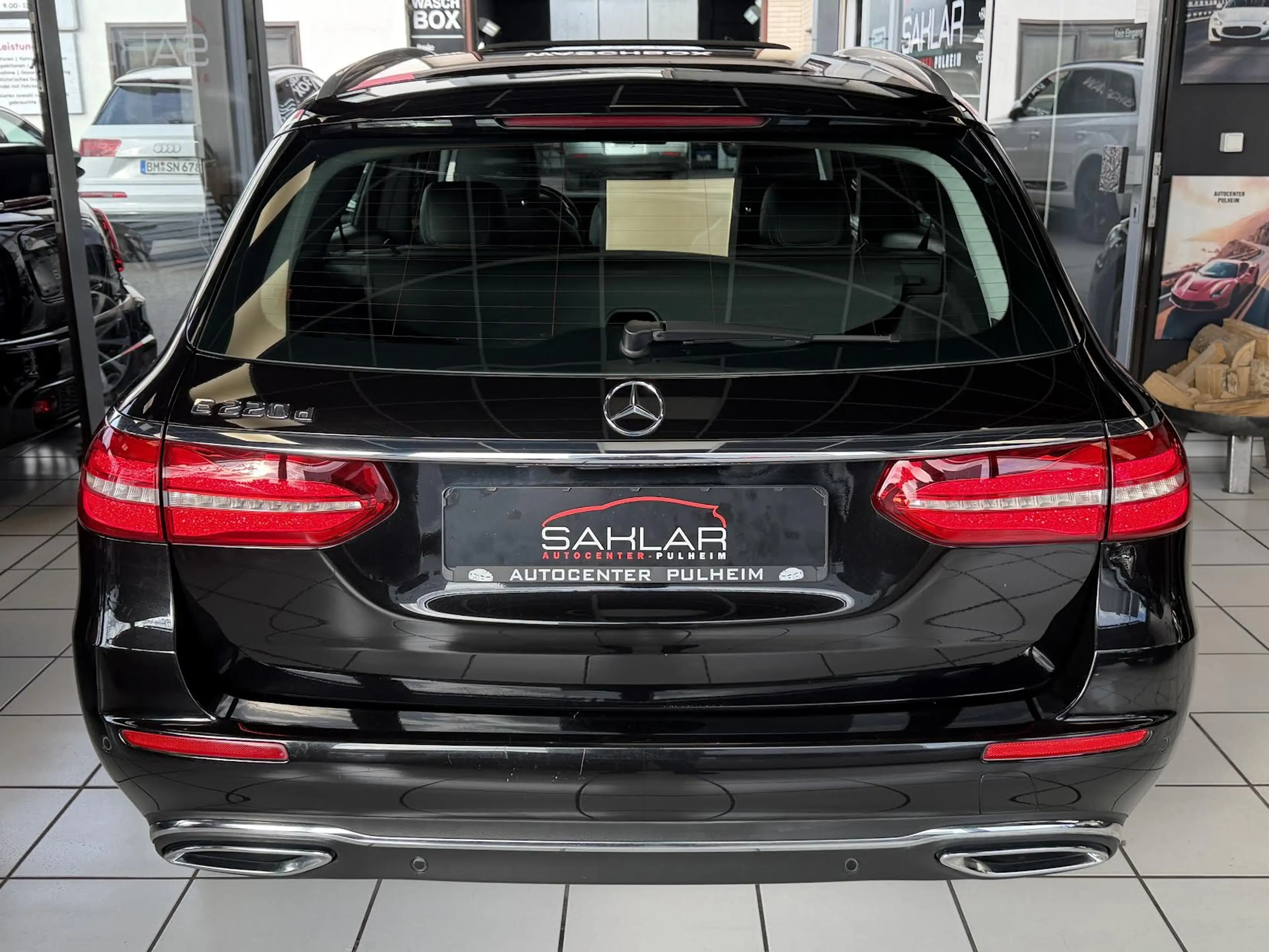 Mercedes-Benz E 220 E 220 d°EXCLUSIVE°AHK°BURMESTER°SCHIEBEDACH° — photo 6