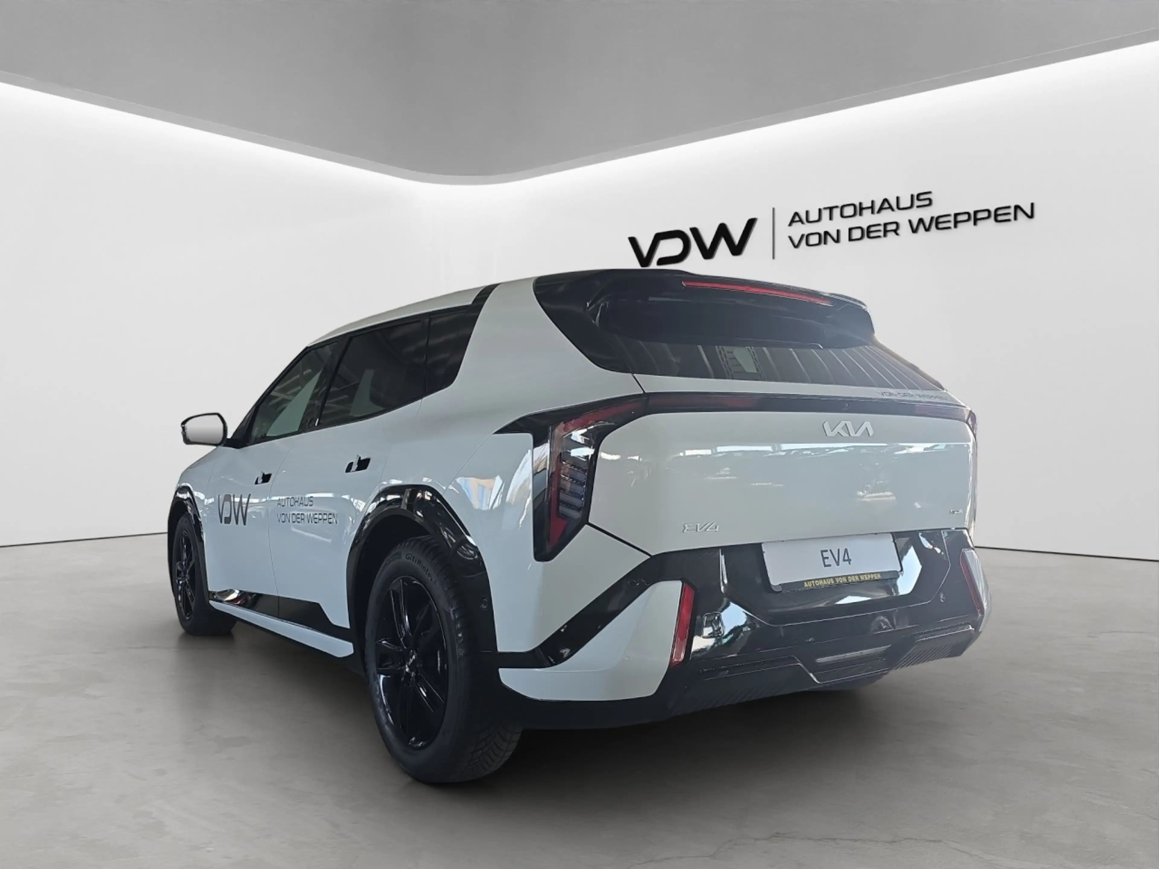 Kia EV4 81 FWD GTL — photo 5