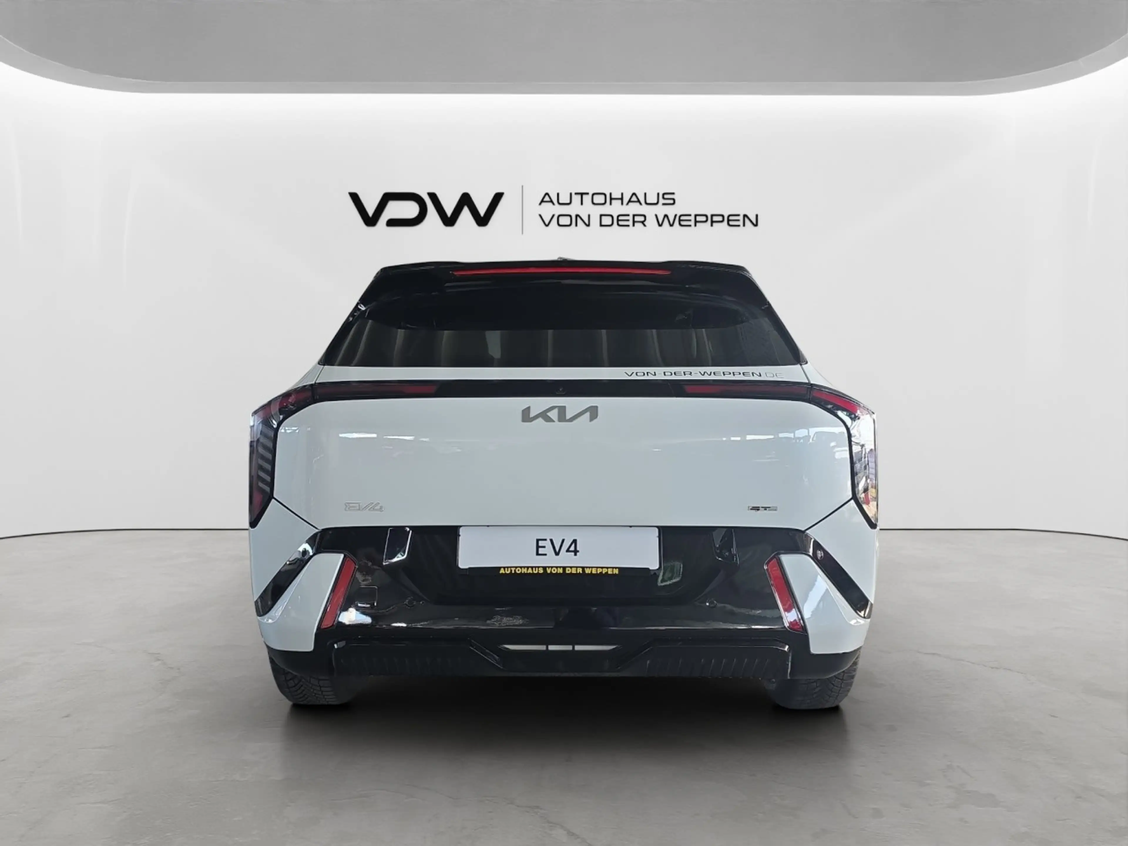 Kia EV4 81 FWD GTL — photo 6