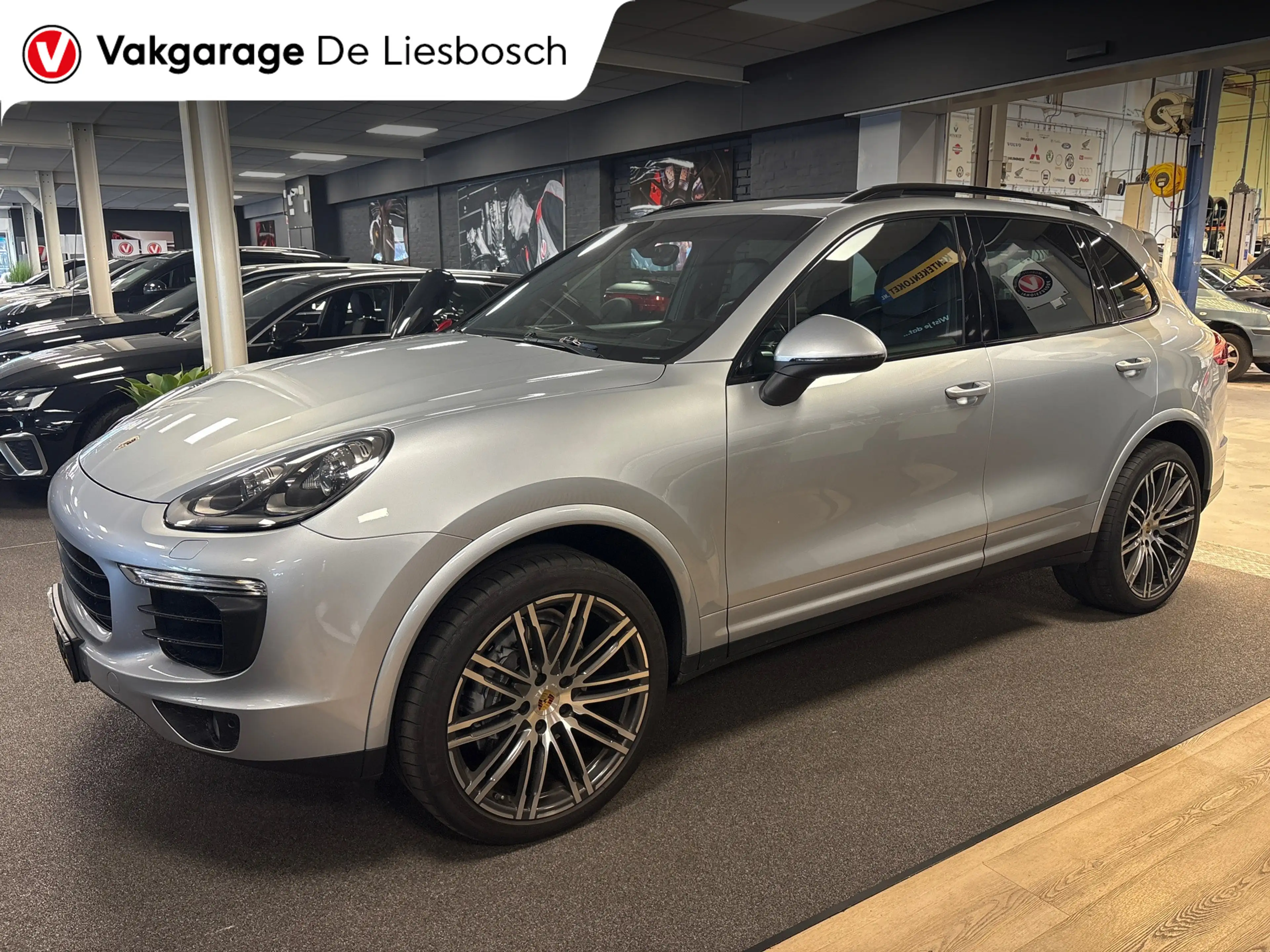 Porsche Cayenne 3.0 D Platinum Edition/pano/sport chrono/sport des — photo 8