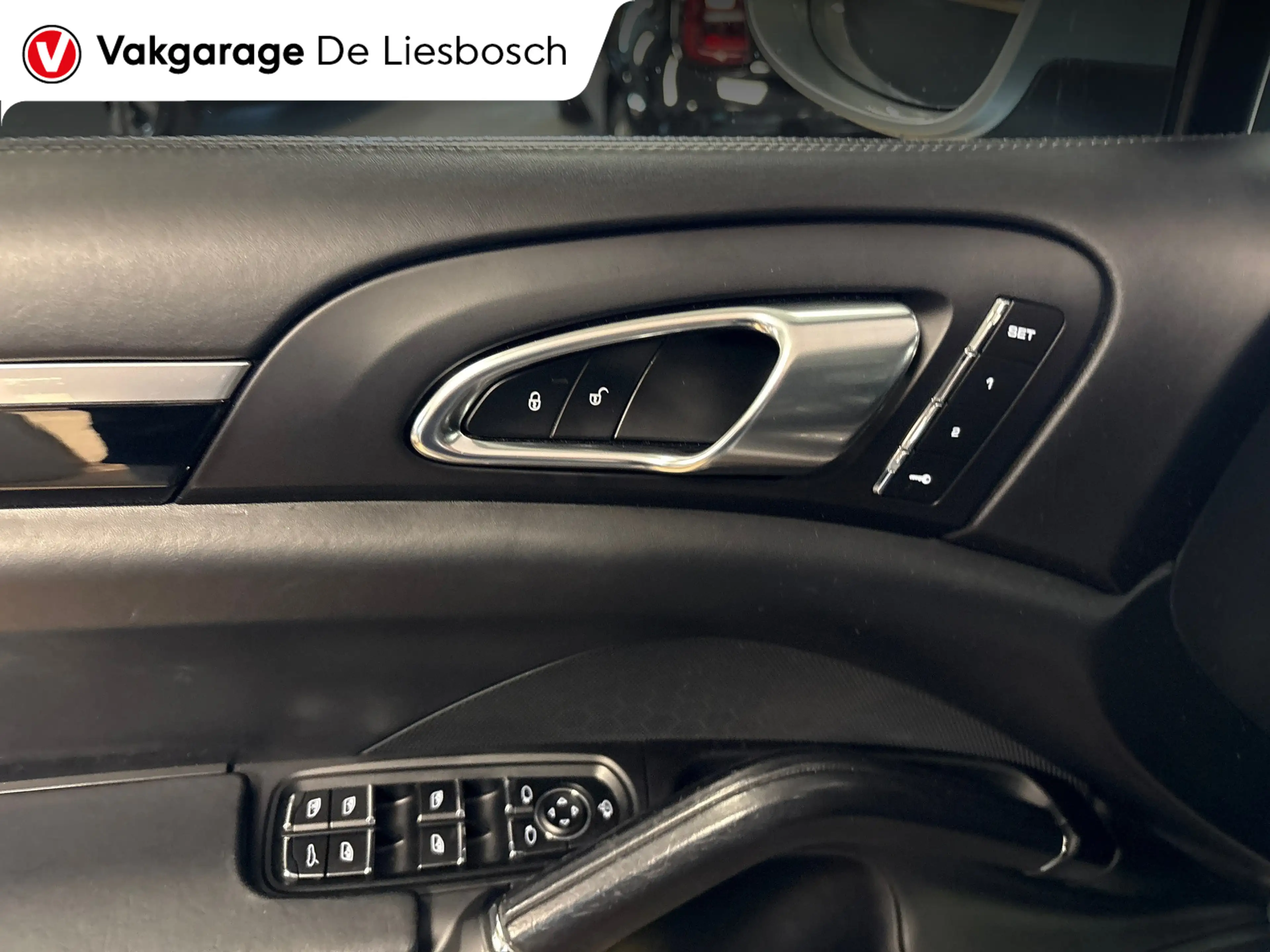 Porsche Cayenne 3.0 D Platinum Edition/pano/sport chrono/sport des — photo 13