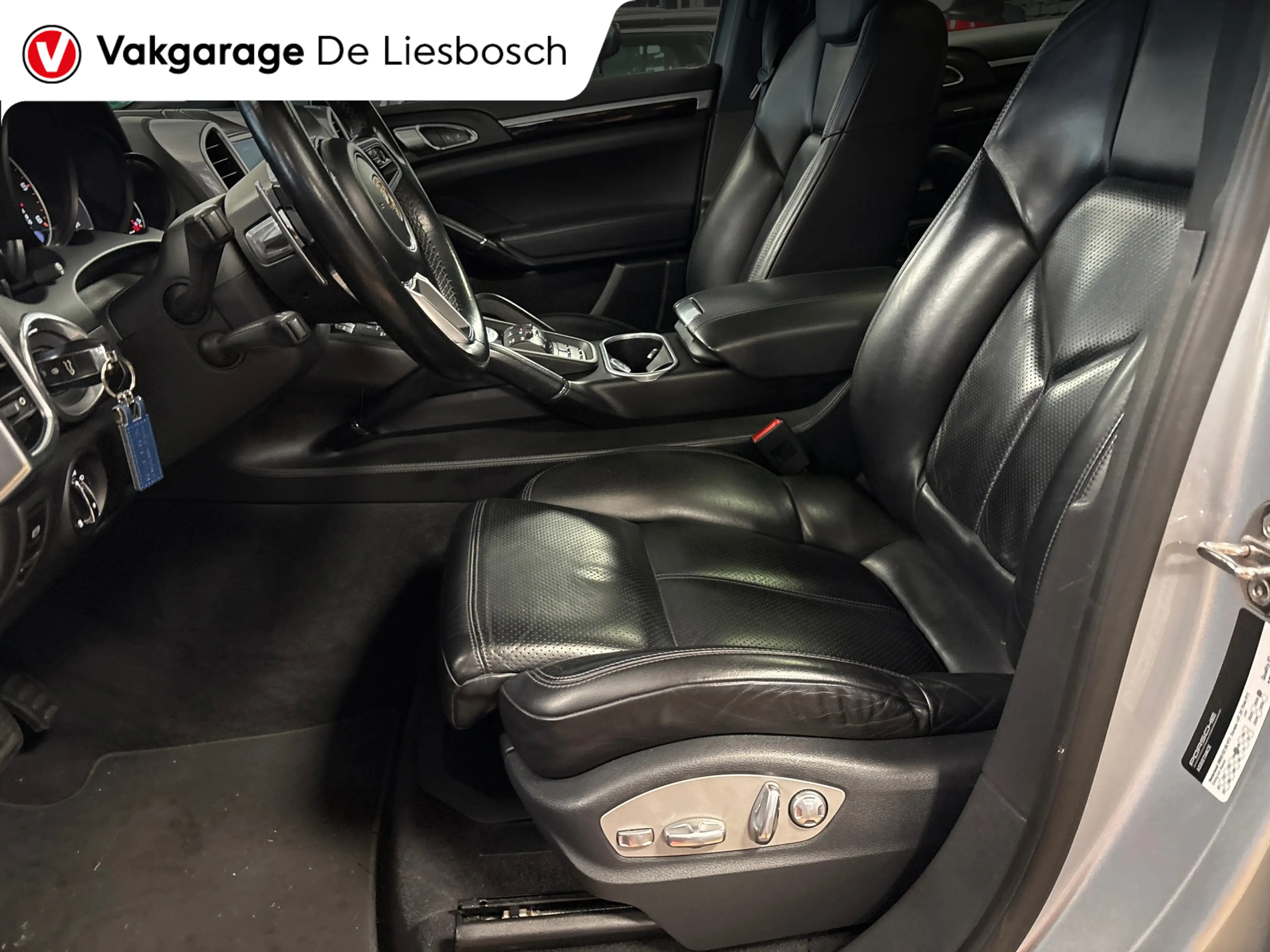 Porsche Cayenne 3.0 D Platinum Edition/pano/sport chrono/sport des — photo 10