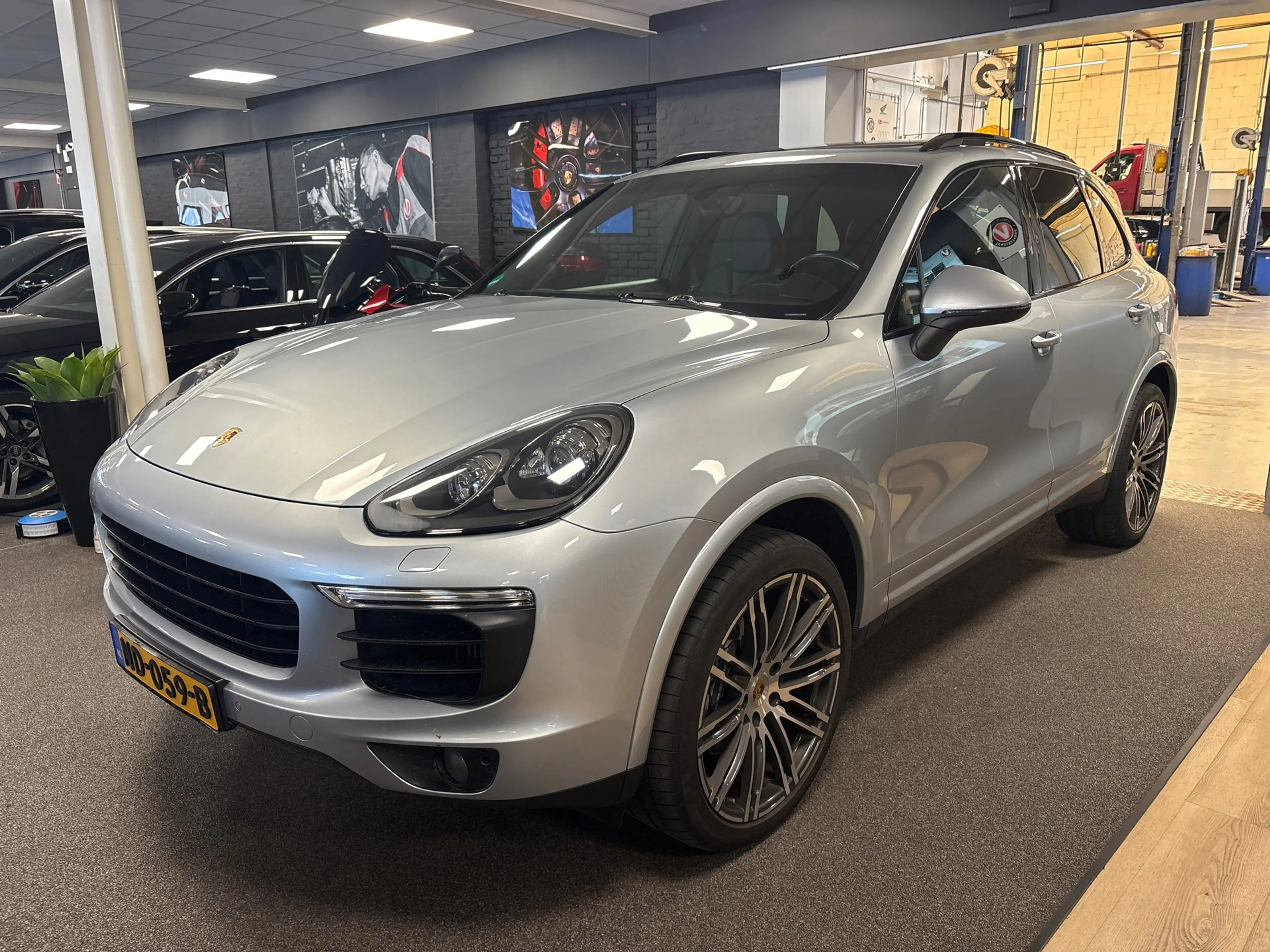 Porsche Cayenne 3.0 D Platinum Edition/pano/sport chrono/sport des — photo 2