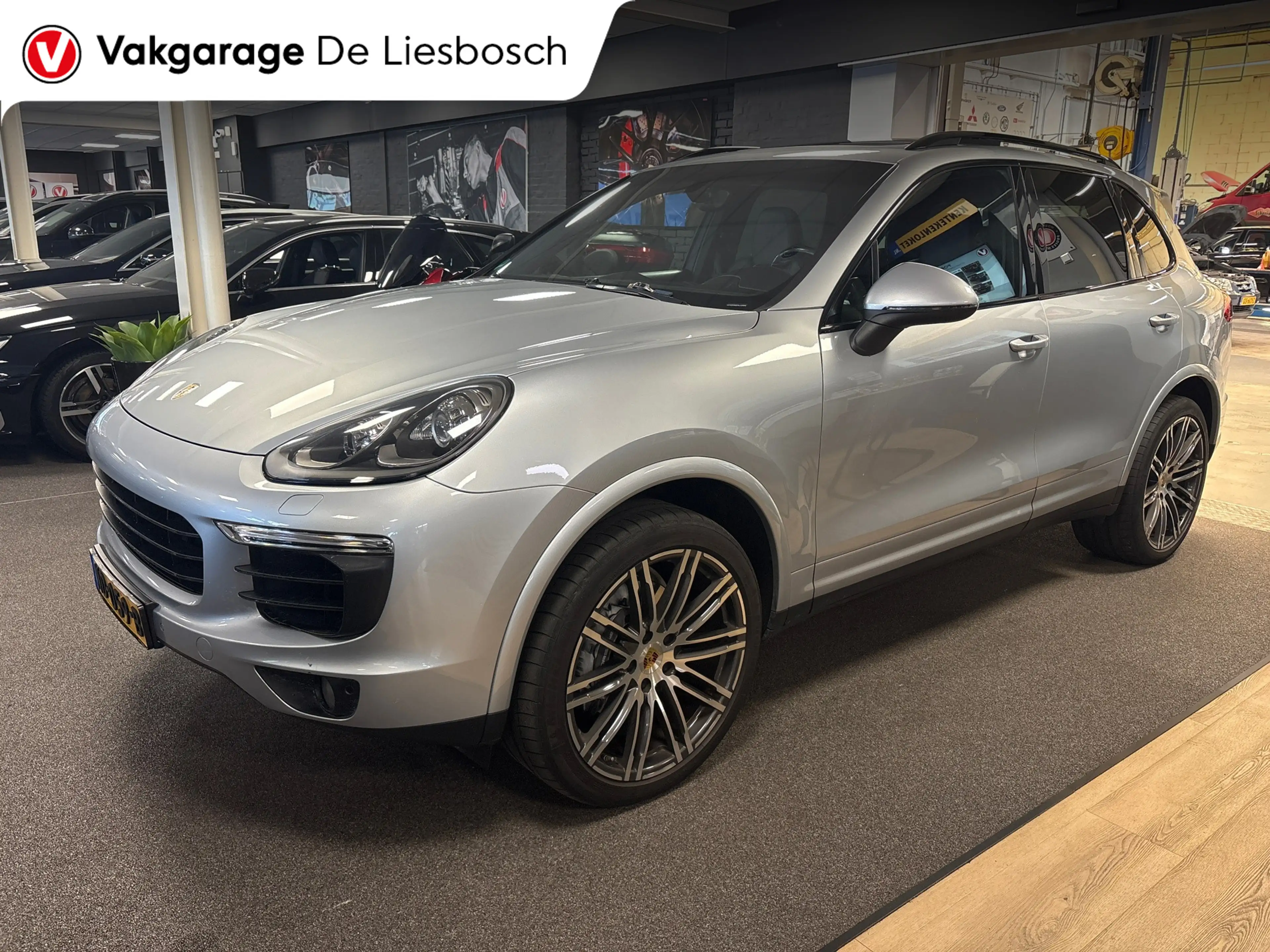 Porsche Cayenne 3.0 D Platinum Edition/pano/sport chrono/sport des — photo 3