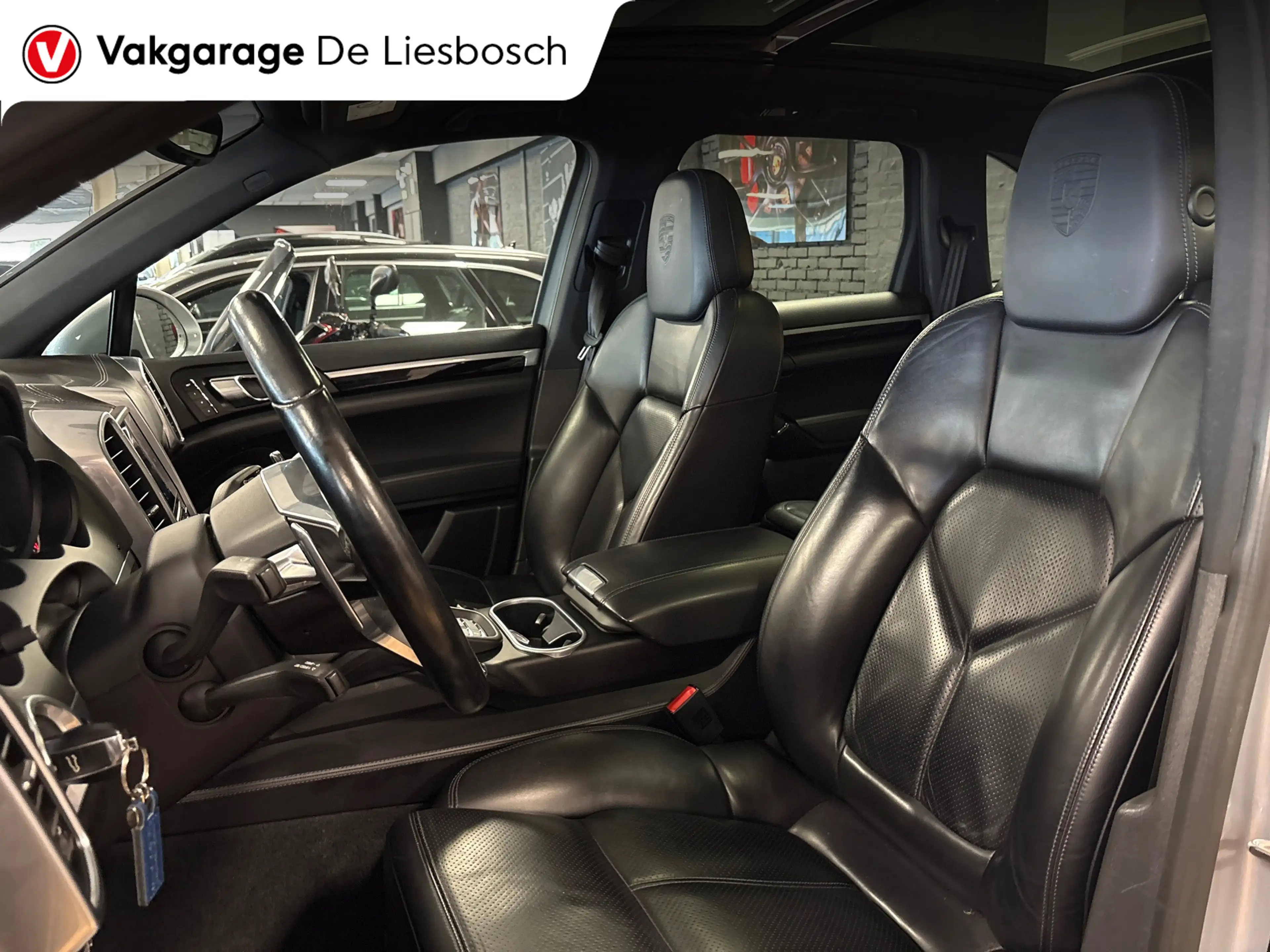 Porsche Cayenne 3.0 D Platinum Edition/pano/sport chrono/sport des — photo 11