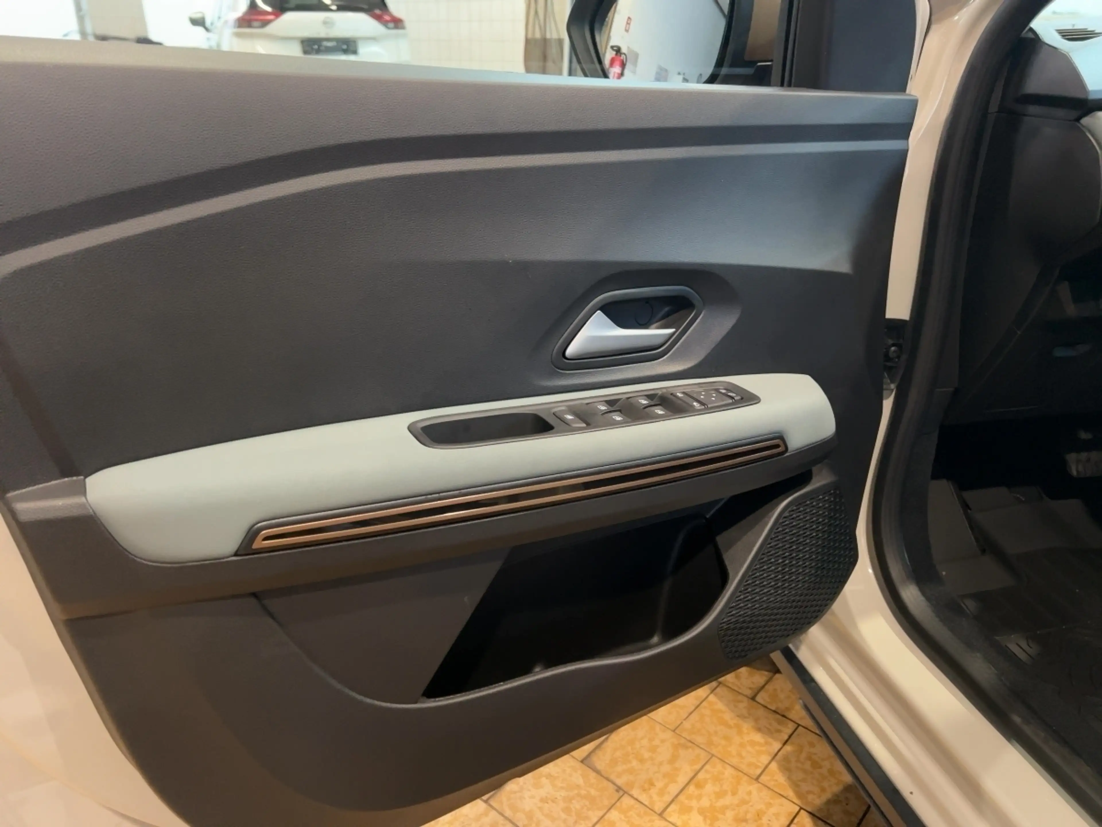 Dacia Jogger ExtrEco-G 120 auto Apple CarPlay PDC BT — photo 13