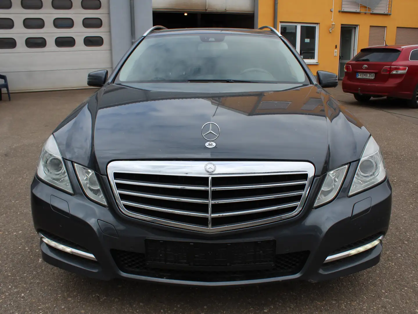 Mercedes-Benz E 200 E 200 CDI BlueEffi. Avantgarde,Autom.,Ger. Kette! Gris - 1