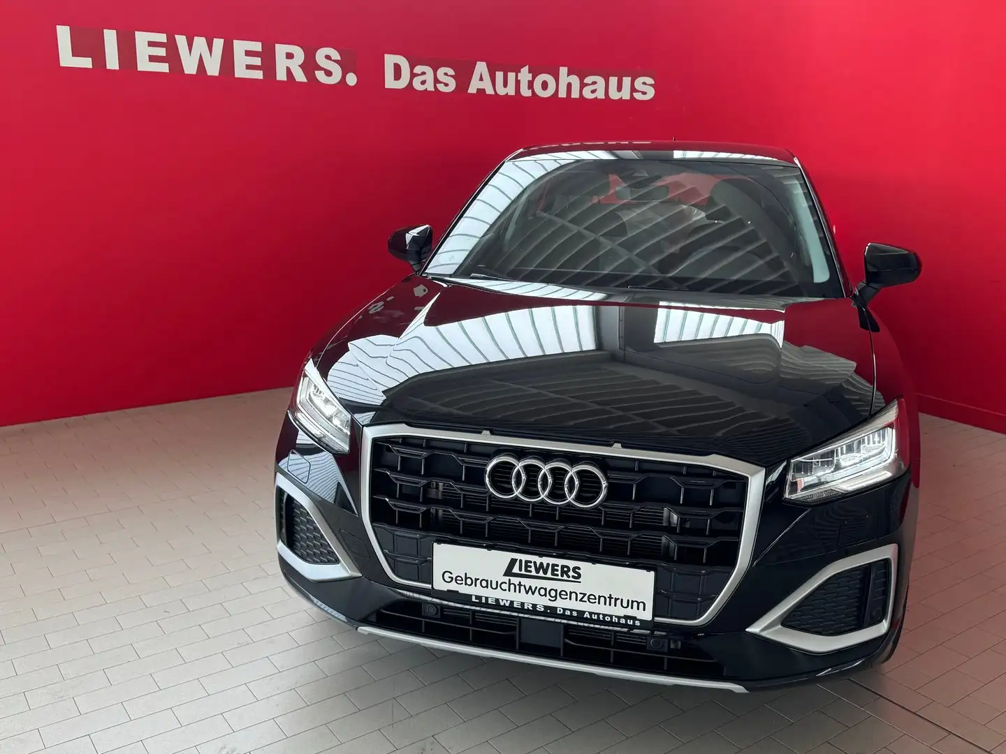 Audi Q2 35 TFSI admired Schwarz - 2