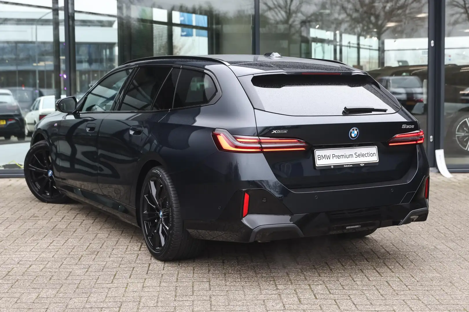 BMW 530 5 Serie Touring 530e xDrive High Executive M Sport Vert - 2