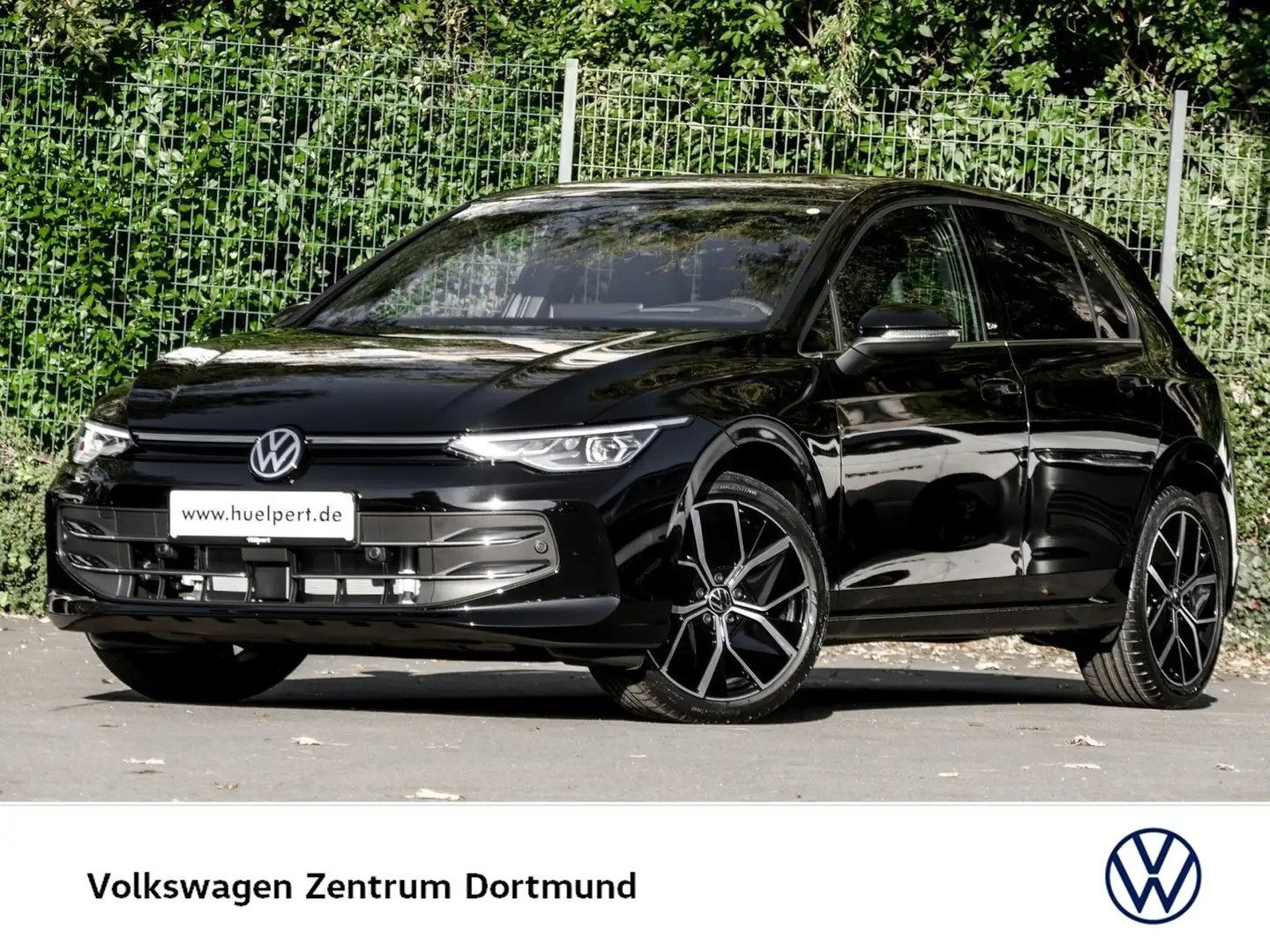 Volkswagen Golf VIII 1.5 eTSI EDITION 50 PANO CAM ACC LM18 Noir - 1