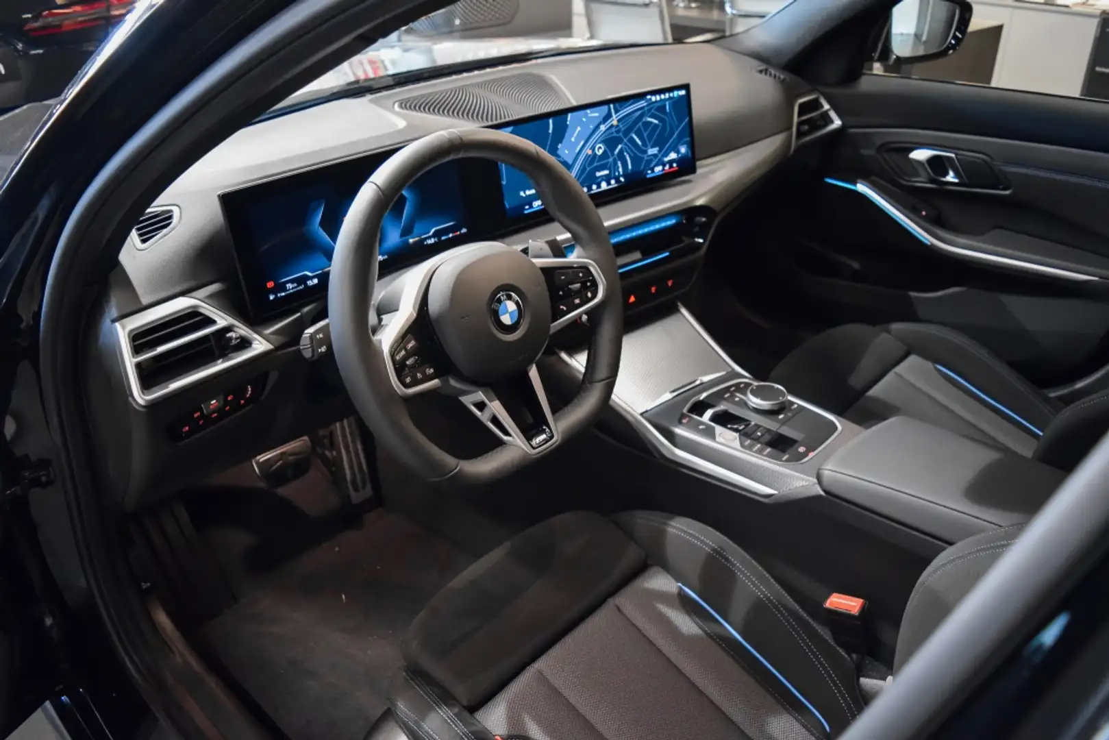 BMW 318 318dA M Sport Noir - 2