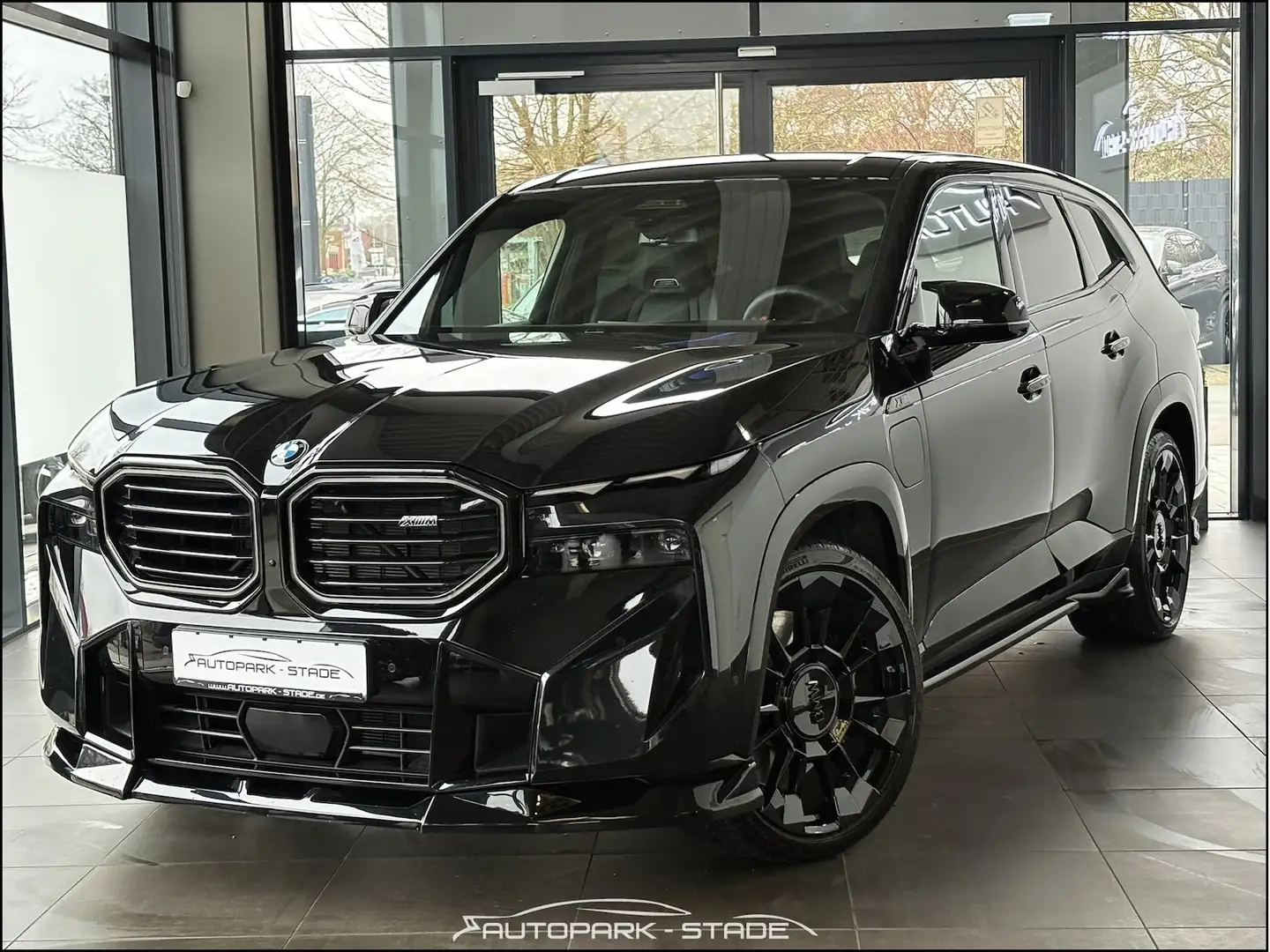 BMW XM 50e 23 Zoll Umbau VOLL Black Noir - 2