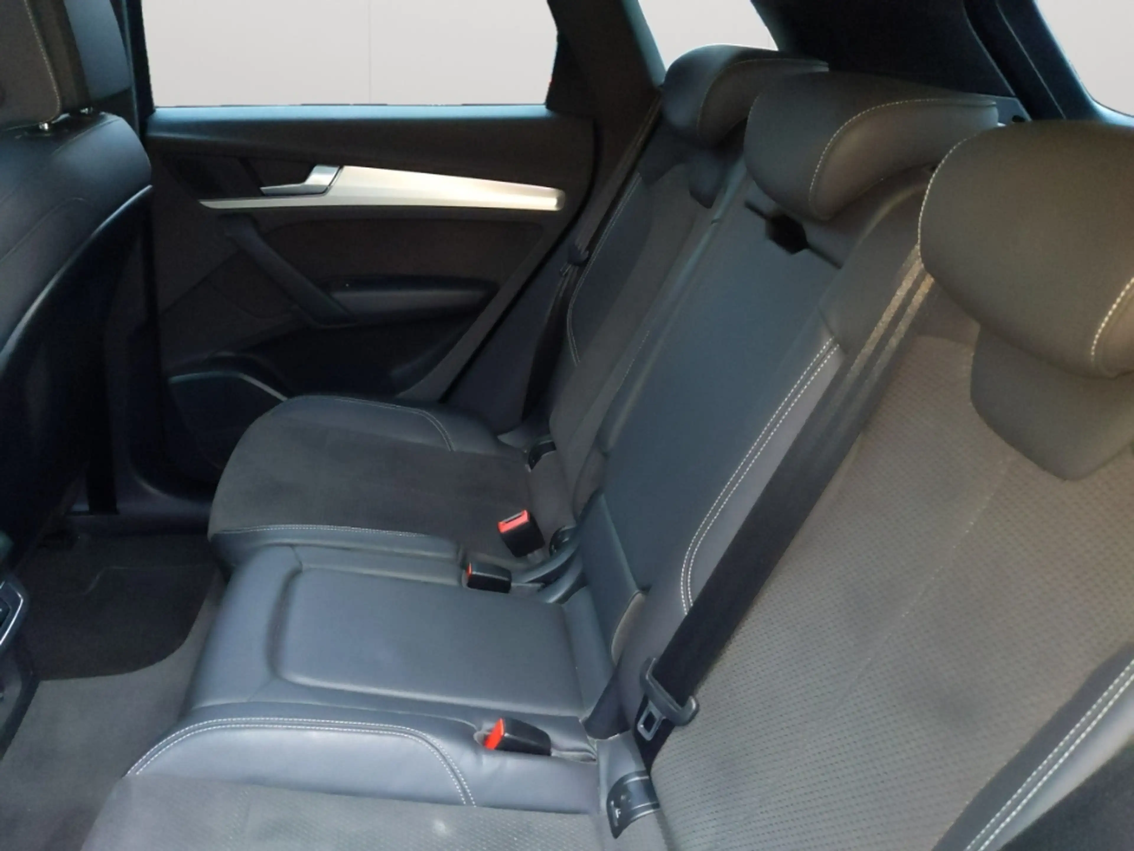 Audi SQ5 TDI quattro Matrix AHK STHZ Navi HUD B&O — photo 14