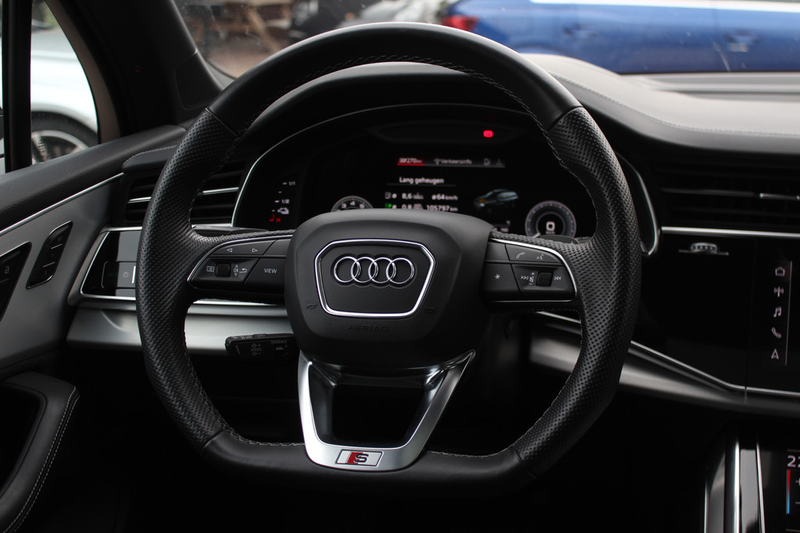Audi Q7 60 TFSI e quattro Competition / Trekhaak / Panoram — photo 19